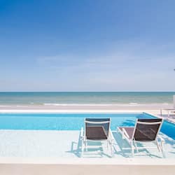 2 outdoor pools, sun loungers