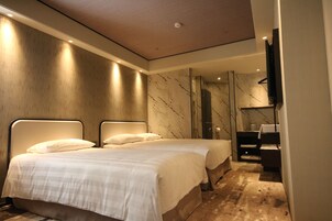 三人房 | 客房內保險箱、遮光布/窗簾、免費無線上網、床單