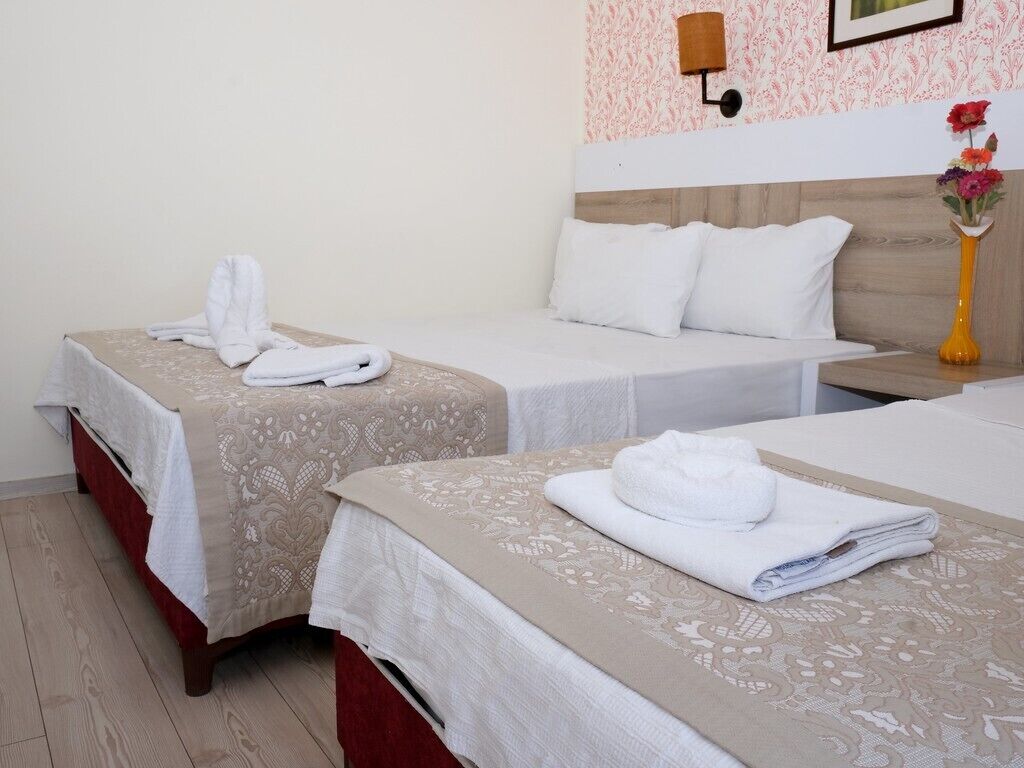 Soundproofing, free cots/infant beds, WiFi, bed sheets
