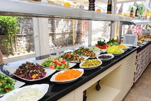 Desayuno buffet incluido todos los días