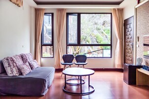 Habitación cuádruple, en la zona del jardín | Cortinas opacas, wifi gratis, ropa de cama