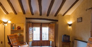 家庭公寓, 2 间卧室 | 客厅 | 平板电视