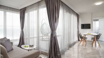 Panoramic VIP Apartment, 2 Bedrooms, Sea View | Premium bedding, in-room safe, desk, iron/ironing board