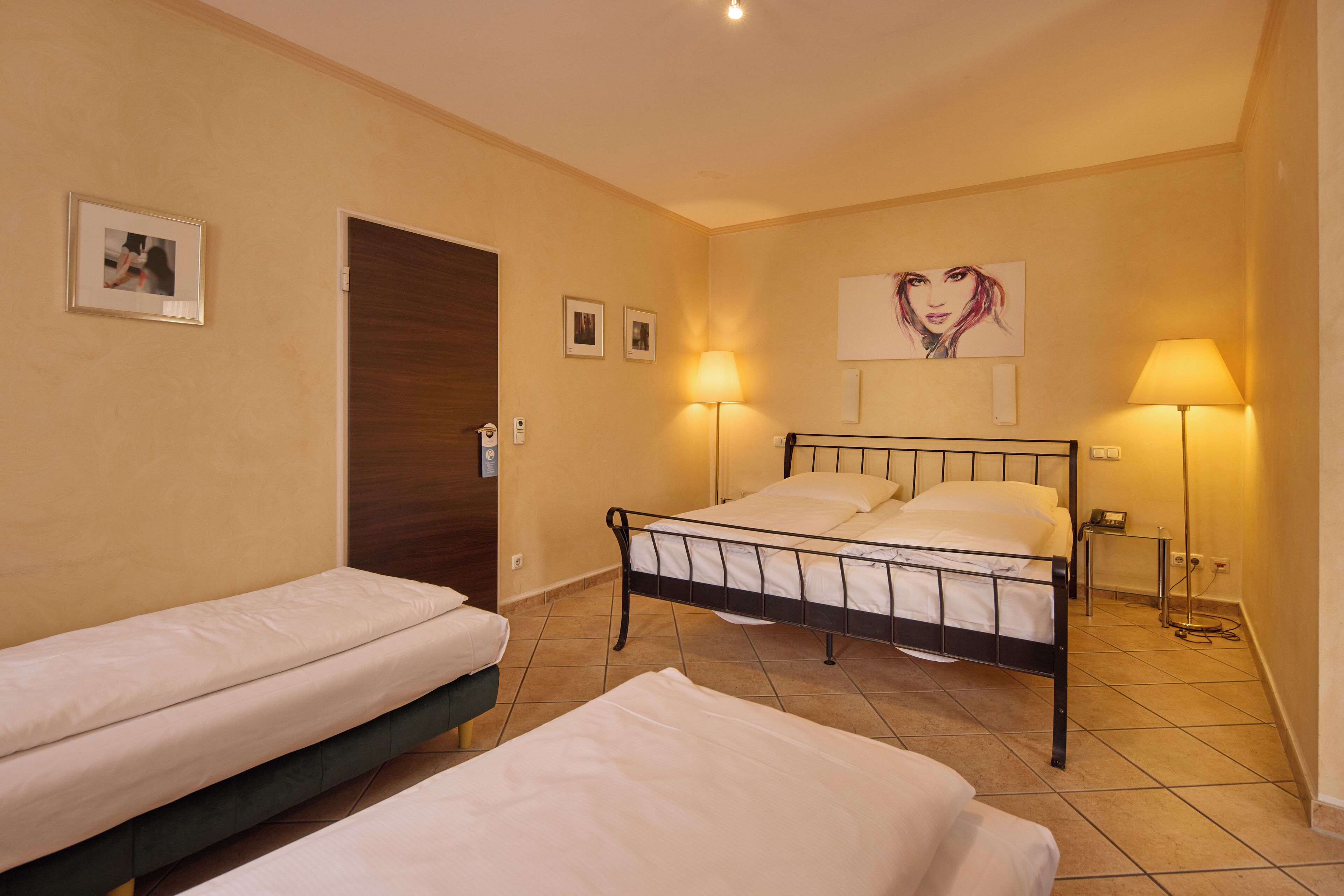 junior suite | 1 bedroom, desk, soundproofing, bed sheets
