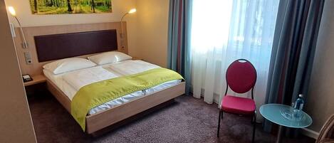 Classic Double Room | Desk, soundproofing, bed sheets