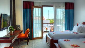 Premier Twin Room, 2 Single Beds, Pool View | 1 bedroom, premium bedding, down duvets, pillow-top beds