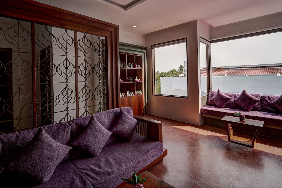 couples treatment room(s), body treatments, aromatherapy