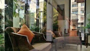 Sala de estar en el lobby