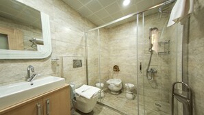 Ferhatin Sirin Odasi Suit | Baño