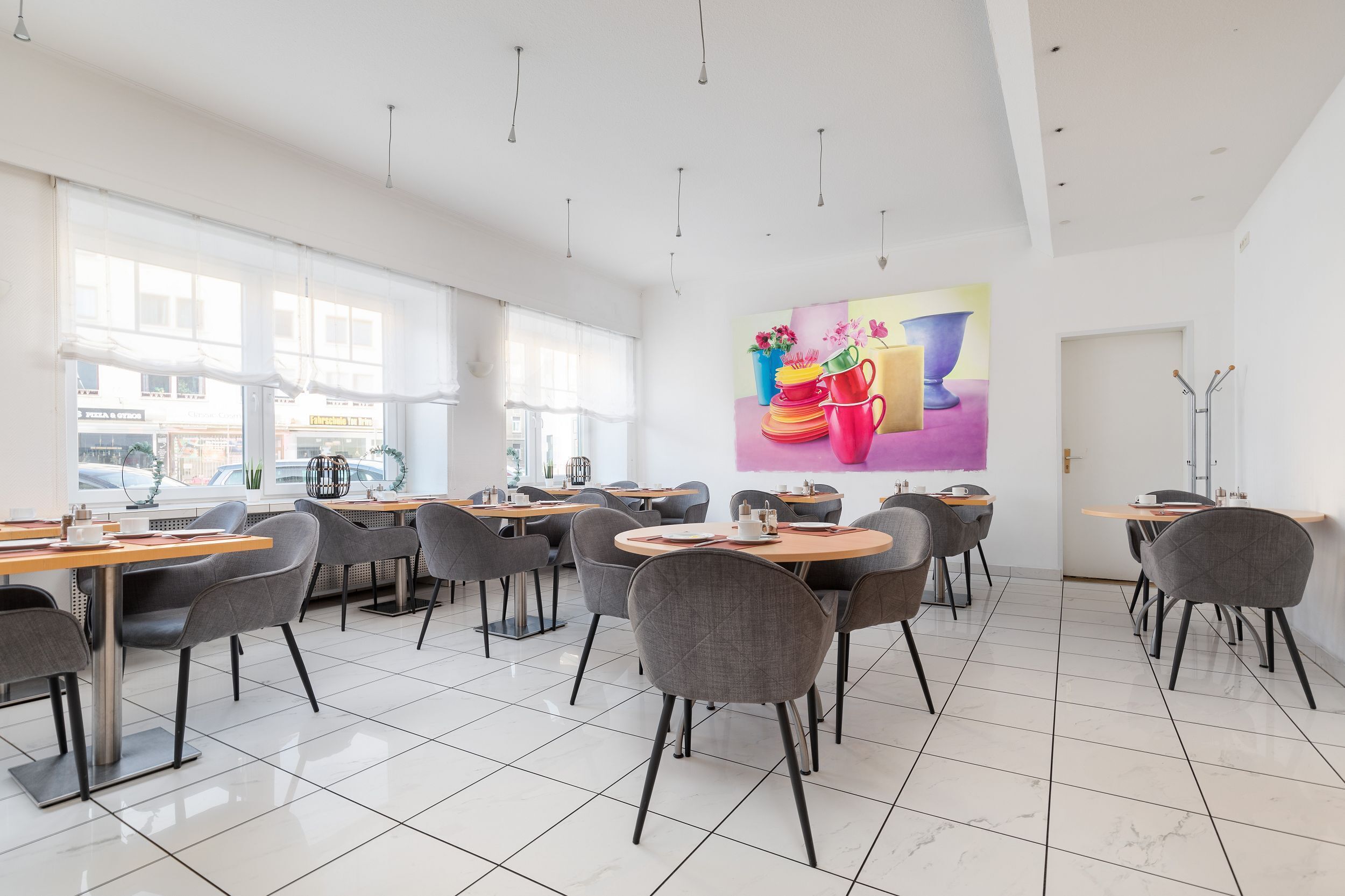 朝食 (ビュッフェ)、毎日提供 (1 名様 5.00 EUR)