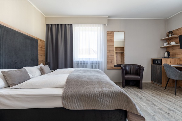 Double Room | Hypo-allergenic bedding, minibar, desk, laptop workspace