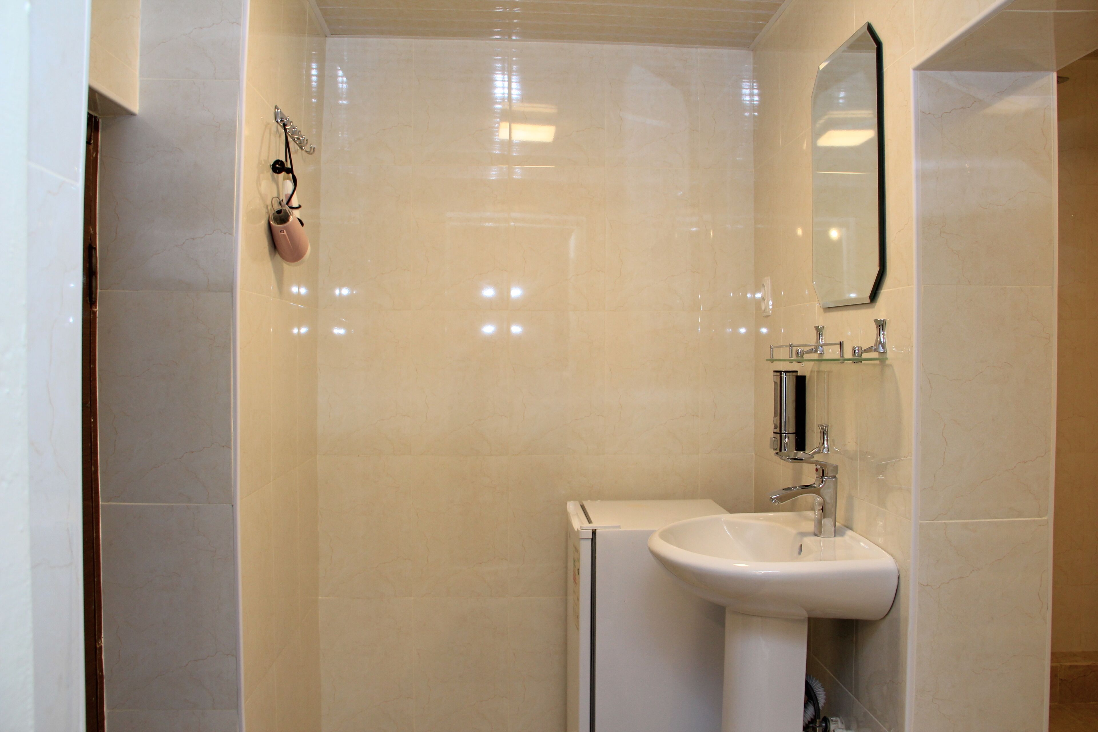 Foto - Anvar's Guests