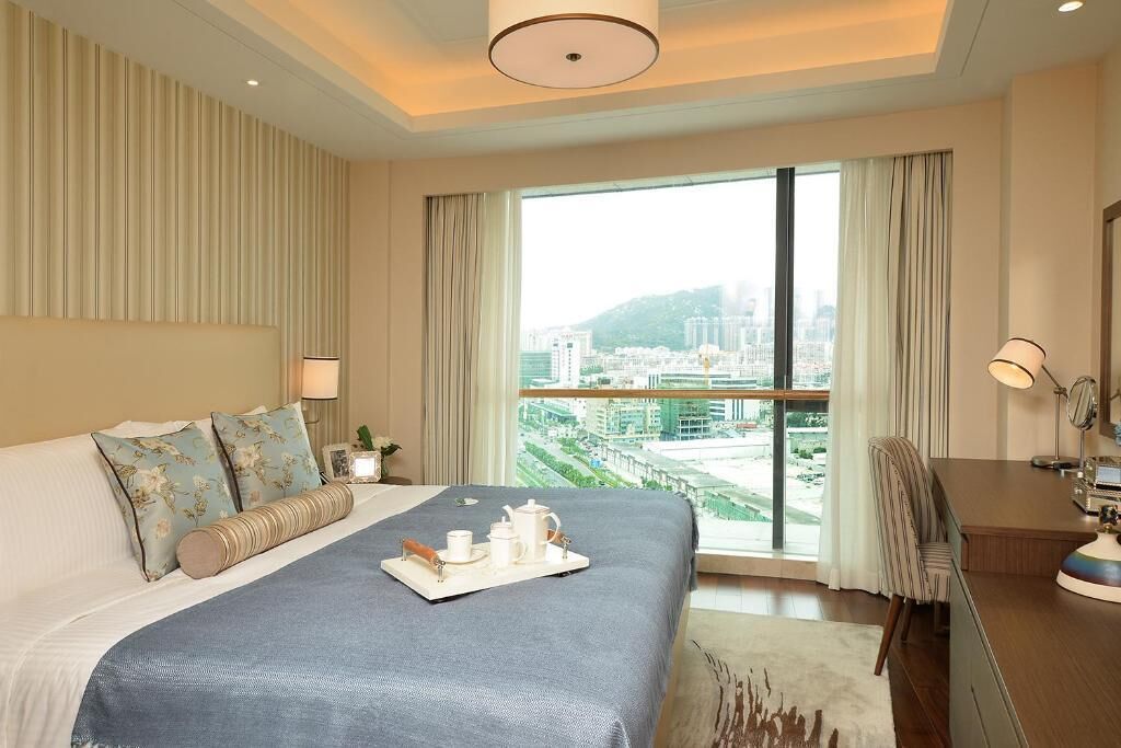 Apartamento luxo, 2 quartos | Vista do quarto