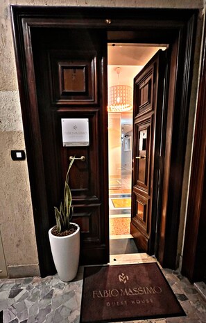 Exterior - Fabio Massimo Guest House (Rome)