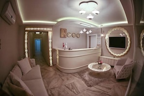 Lobby sitting area - Hatunca Otel & Restaurant (Amasya)