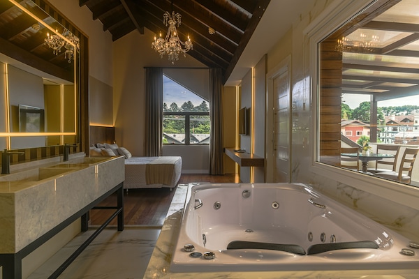 Suite Master | Camas com colchões pillow-top, frigobar, cofres nos quartos