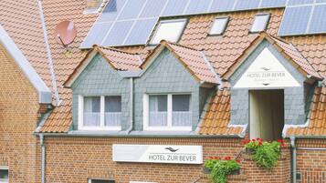 Pintu masuk hartanah