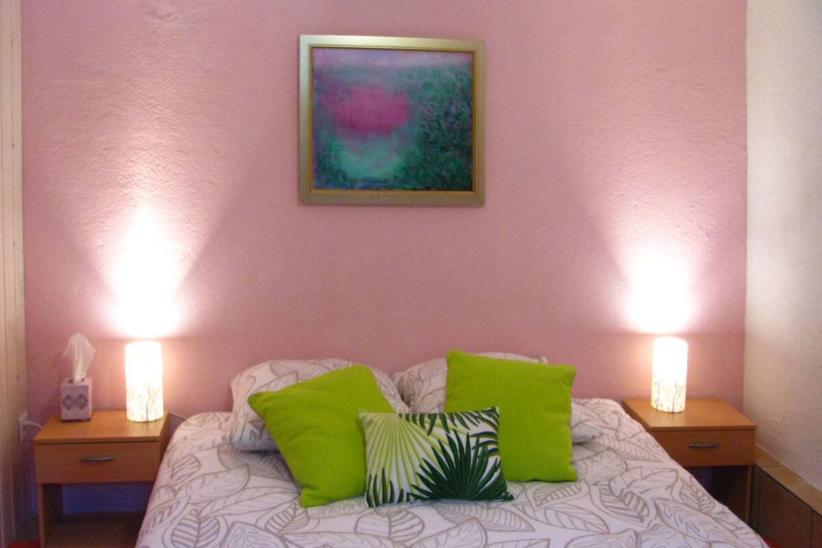 Budget Double Room, Shared Bathroom, Mountain View | Individually decorated, individually furnished, rollaway beds, free WiFi