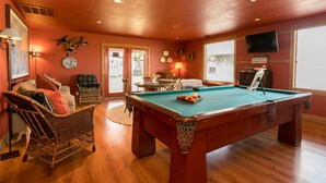 Unclassified image, 3 of 17, button - Lone Star Guest Haus - Large Suite (Fredericksburg)