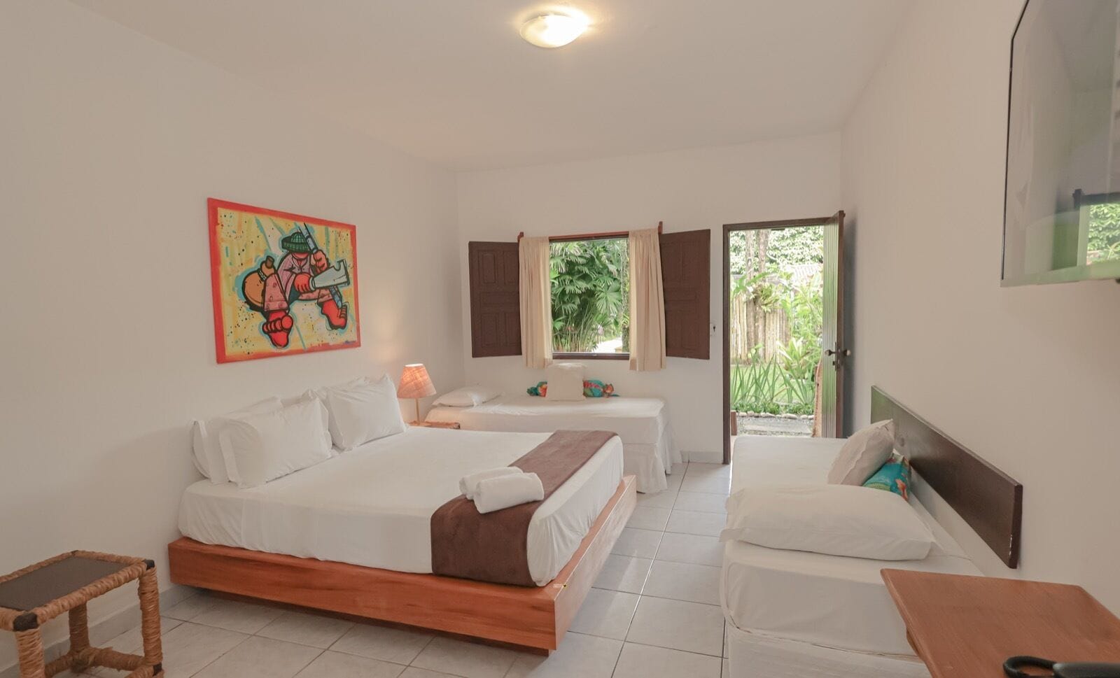deluxe quadruple room, patio | 1 bedroom, minibar, free wifi, bed sheets