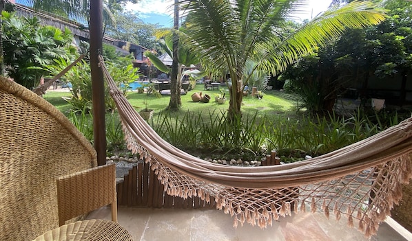 Minibar, free WiFi, bed sheets