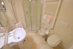 Apartment | Badezimmer