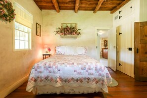 House (Baethge - Behrend) | 2 bedrooms, individually decorated