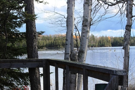 Balcony. Woman River Camp