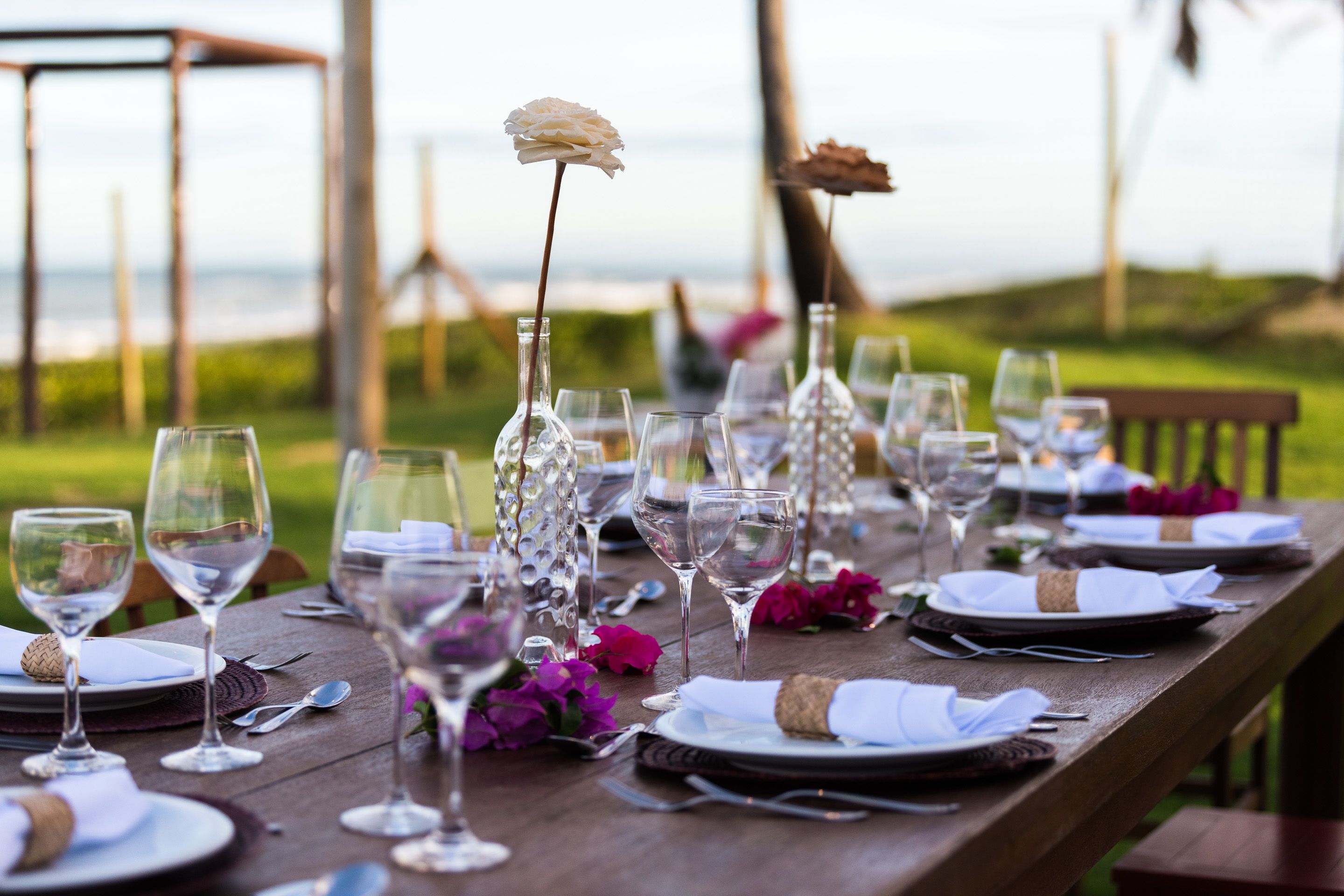 供应午餐和晚餐，巴西菜