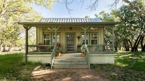 Front of property - Your Hiding Place (Fredericksburg)