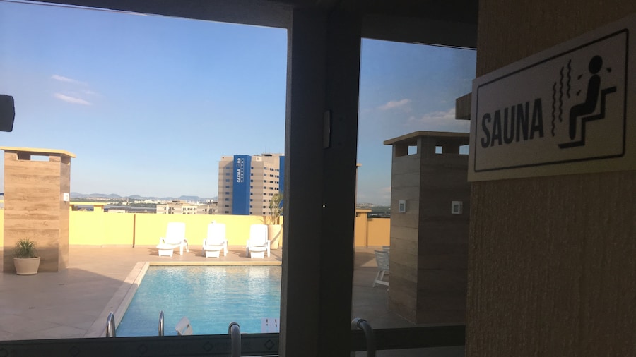 Mont Blanc Suites Duque de Caxias