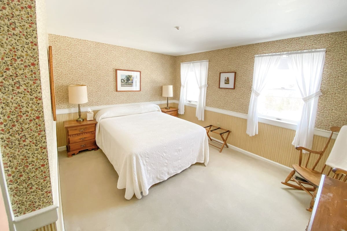 Garbo Room | 3 bedrooms, individually decorated, individually furnished, free WiFi
