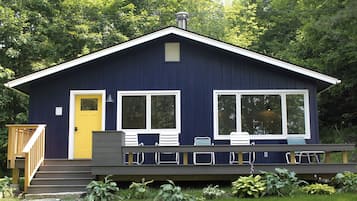 Wolf Cabin