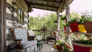 Porch - Wine Cup Cabin (Fredericksburg)