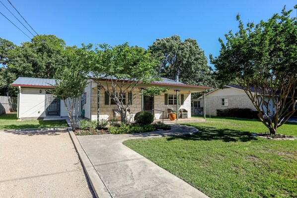Front of property - Orange Street Cottage (Fredericksburg)