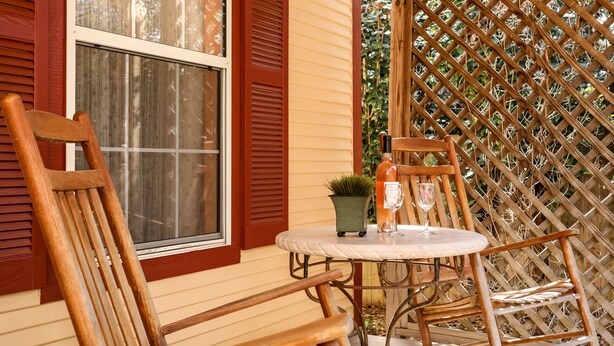 Porch - Le Chalet (Fredericksburg)