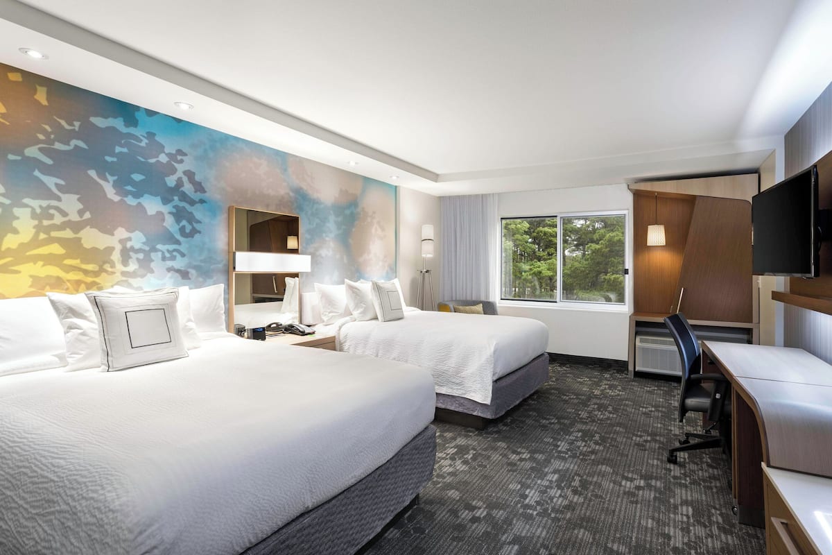 1 bedroom, in-room safe, desk, iron/ironing board