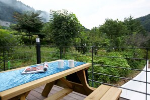 Habitación (10 PY, Gioia, Lieto, Luna, Aurore) | Terraza o patio