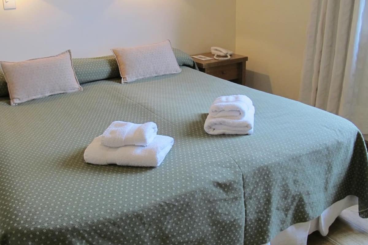 Habitación estándar doble | Wifi gratis y ropa de cama