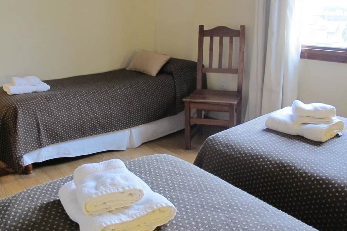 Habitación familiar | Wifi gratis y ropa de cama