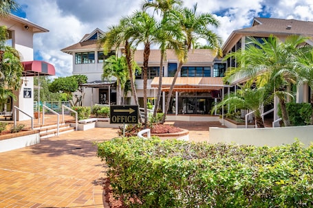 Property grounds. Boca Grande Hotel