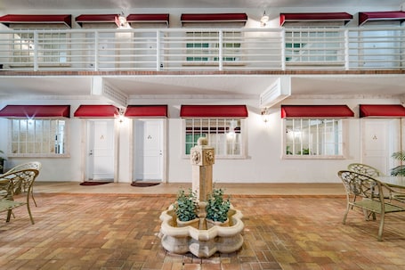 Property grounds. Boca Grande Hotel
