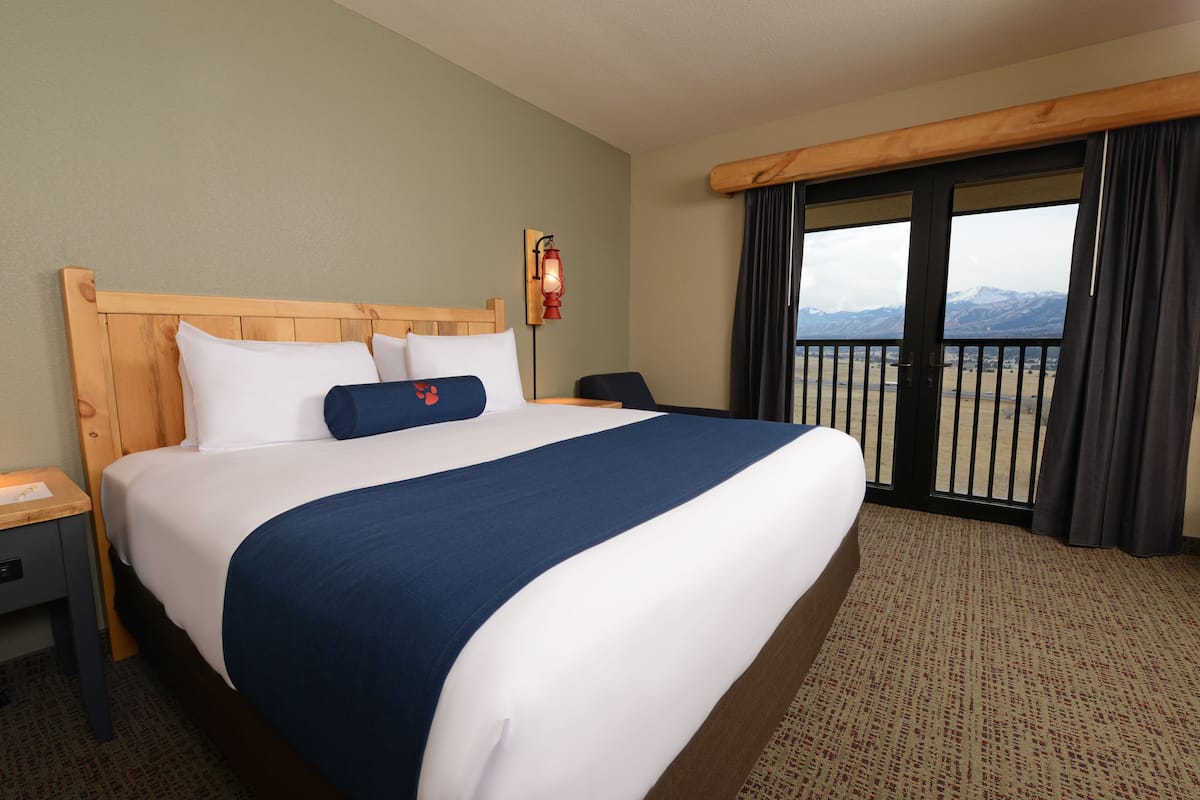 In-room safe, iron/ironing board, Internet, alarm clocks