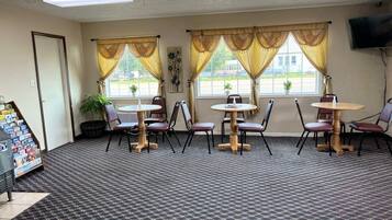 Sudah termasuk sarapan ala kontinental setiap hari