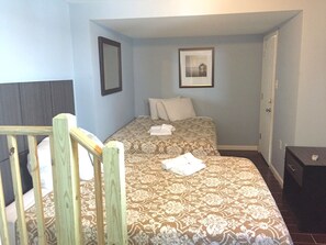 Signature Apartment, 4 Bedrooms, Kitchen | 1 bedroom, premium bedding, blackout drapes, soundproofing - HC-55 Beach Haus (Seaside Heights)