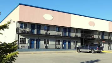 Vista frontal de la propiedad