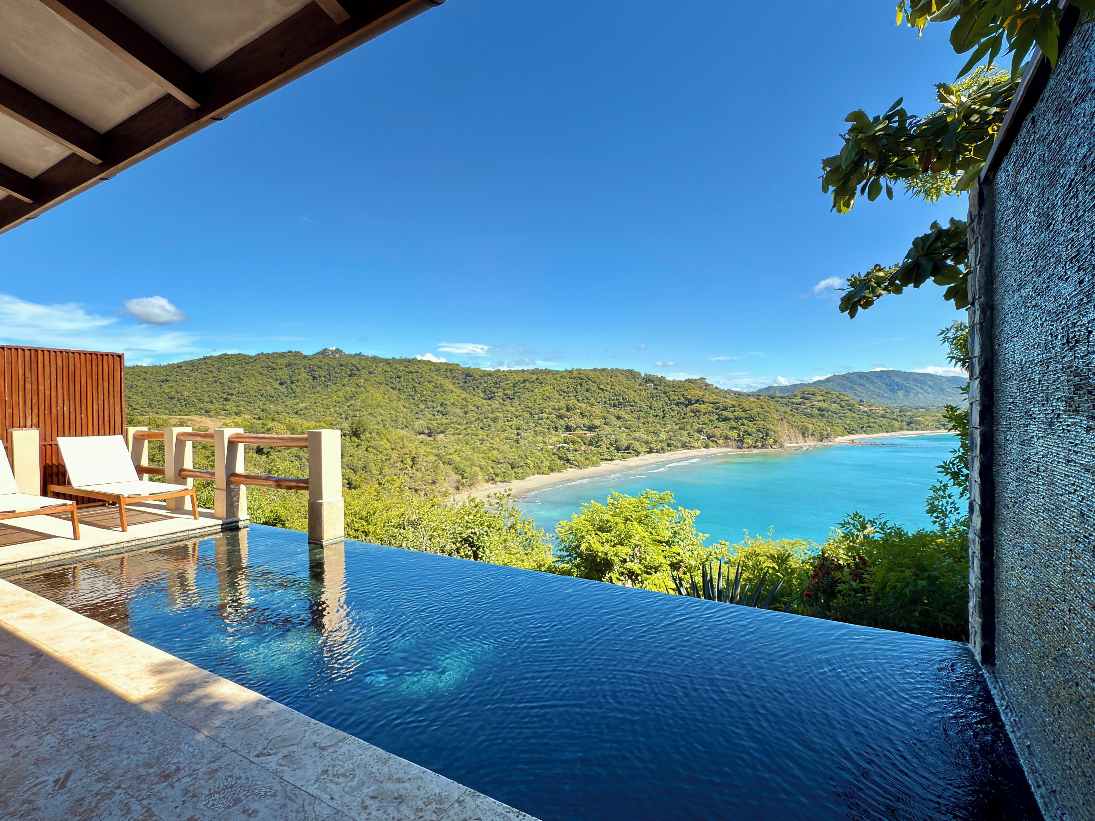 Signature Ocean Suite with Private Plunge Pool | Teras/patio