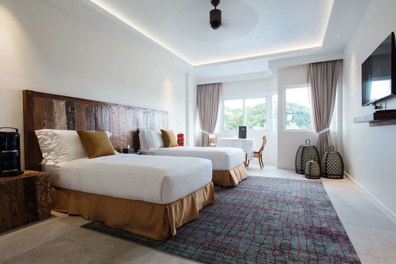 Marina Blue Bay View - Twin | Premium bedding, pillowtop beds, minibar, in-room safe