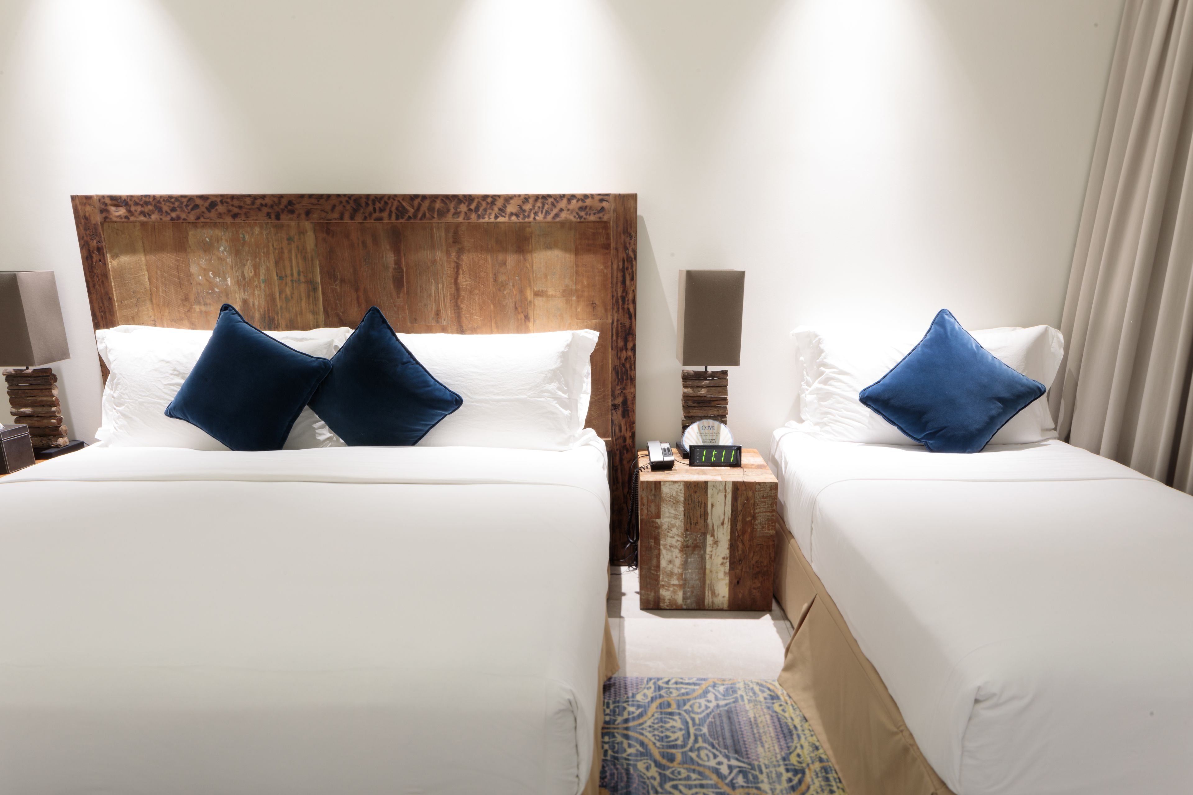 premium bedding, pillow-top beds, minibar, in-room safe