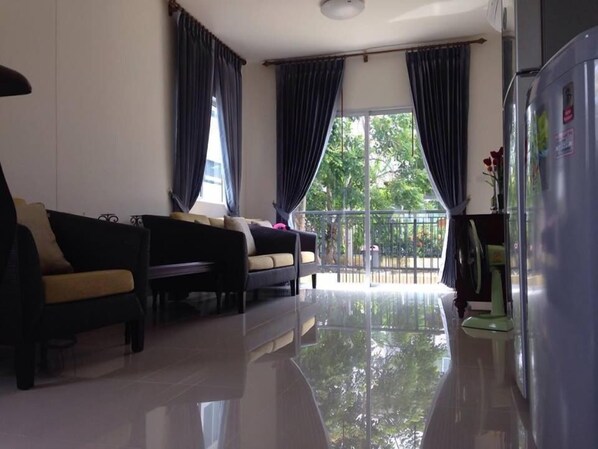 Comfort House, 3 Bedrooms | Living area | LED TV - Baan Buasai (Thep Krasattri)
